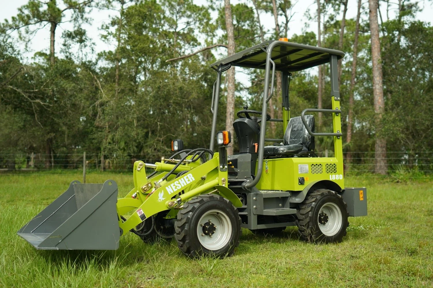 L880 electric wheel loader — Nesher Equipment